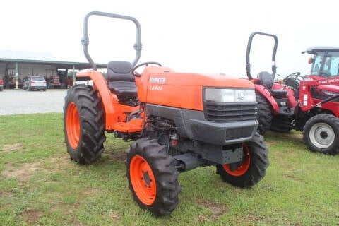 2010 Kubota L4400