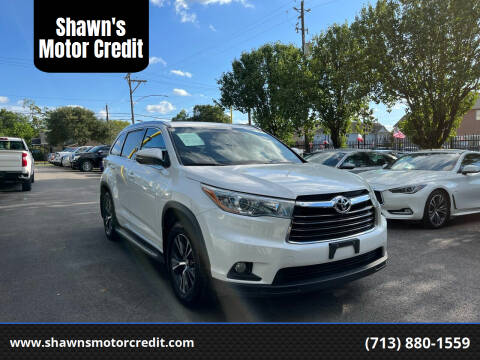 2016 Toyota Highlander for sale at Shawn's Motor Credit in Houston TX
