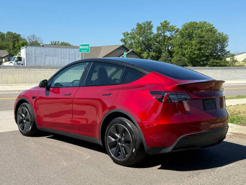 2024 Tesla Model Y Long Range