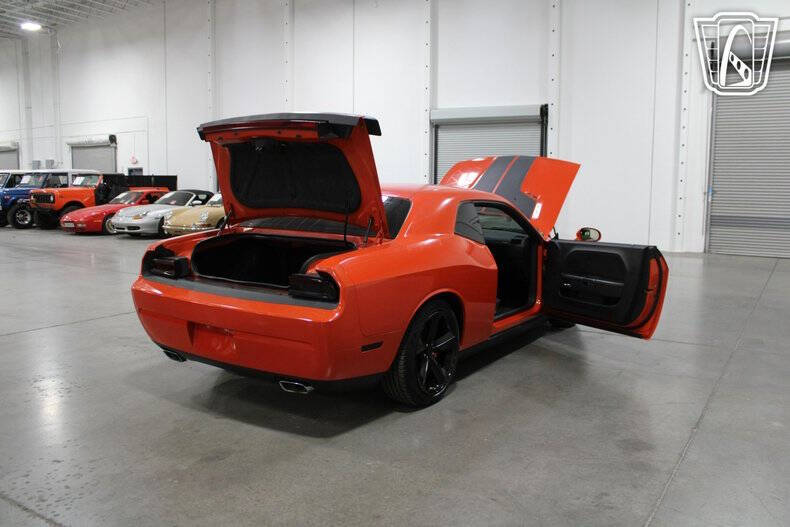 2009 Dodge Challenger SRT8