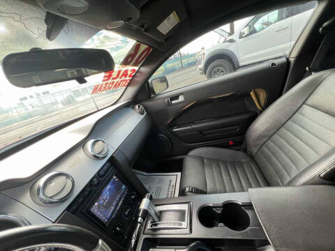 2006 Ford Mustang GT Deluxe