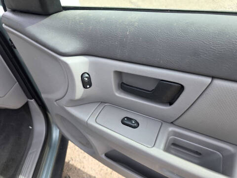 2006 Ford Taurus SE