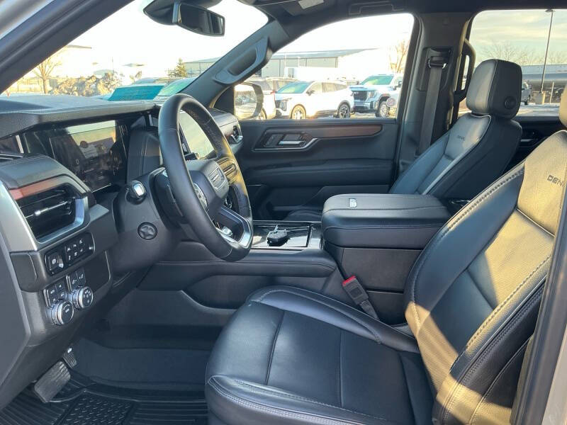 2025 GMC Yukon XL Denali