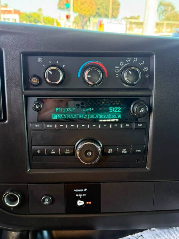 2022 GMC Savana 2500