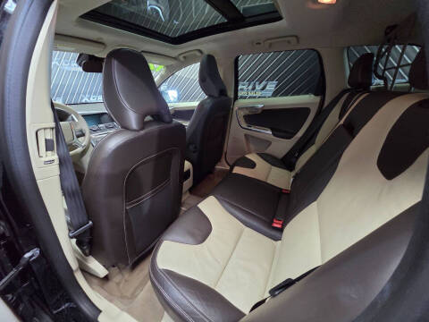 2012 Volvo XC60 T6 Platinum