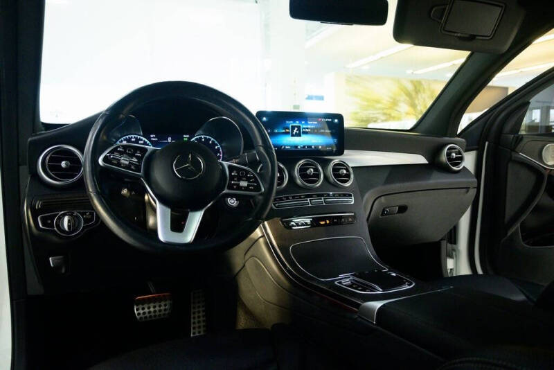 2021 Mercedes-Benz GLC GLC 300 4MATIC