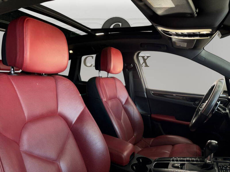 2020 Porsche Macan