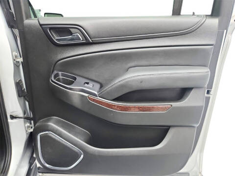 2017 GMC Yukon XL SLT