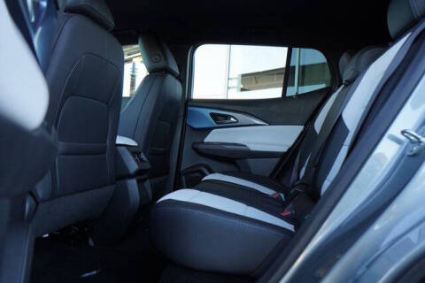 2025 Chevrolet Equinox EV LT 2