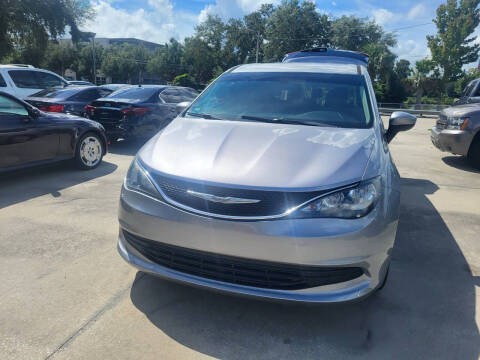 2017 Chrysler Pacifica Touring