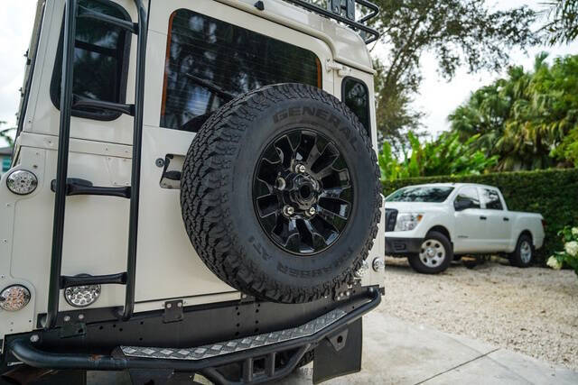 1991 Land Rover Defender