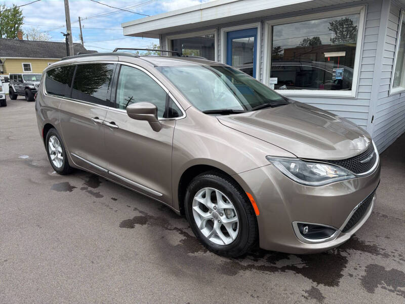 2018 Chrysler Pacifica Touring Plus