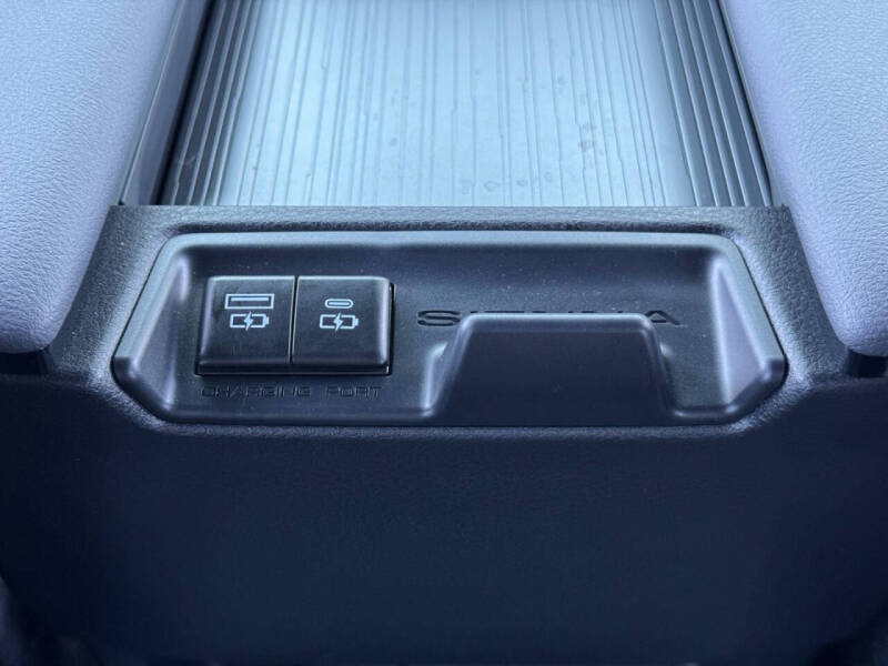 2024 Toyota Sienna XSE 7-Passenger