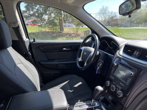 2017 Chevrolet Traverse LT