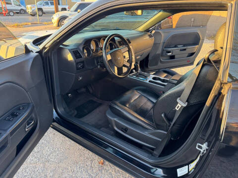 2010 Dodge Challenger SE