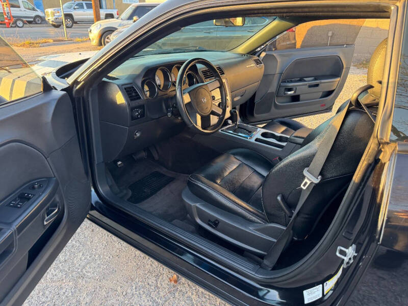 2010 Dodge Challenger SE