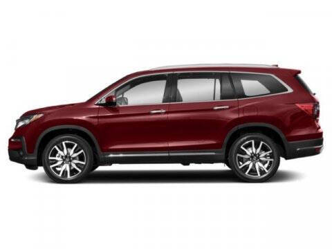 2021 Honda Pilot Touring w/Rear Captain's Chairs