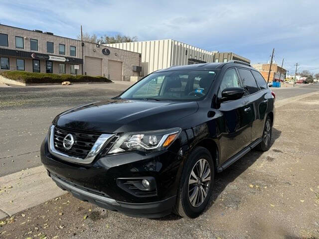 2017 Nissan Pathfinder for sale at SUNRISE AUTO SALES, LLC in Denver, CO