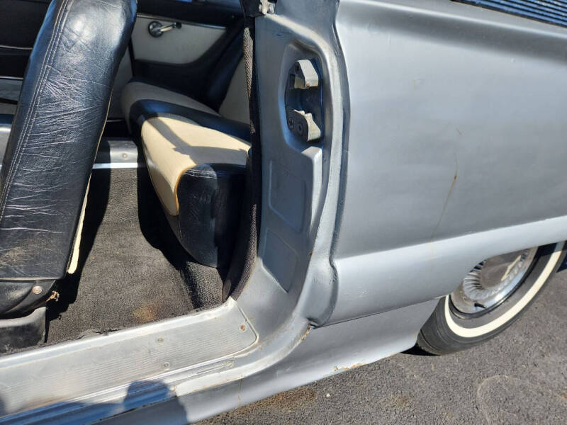 1958 Ford Thunderbird