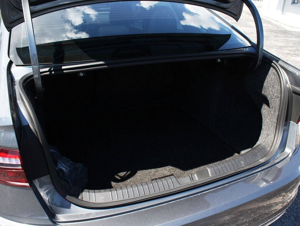 2021 VOLKSWAGEN Jetta Sedan - $20,000