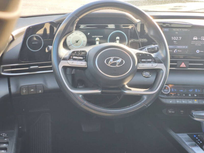 2022 Hyundai Elantra