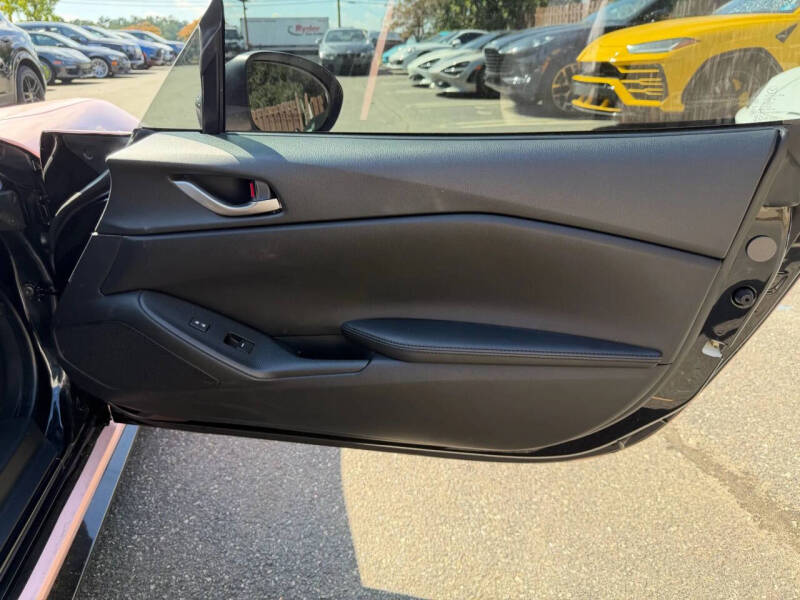 2023 Mazda MX-5 Miata Sport