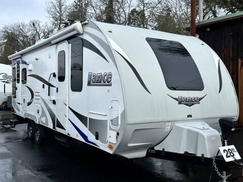 2019 *SALE PENDING* Lance 2375 2375 / 28ft for sale at Jim Clarks Consignment Country - Travel Trailers in Grants Pass OR