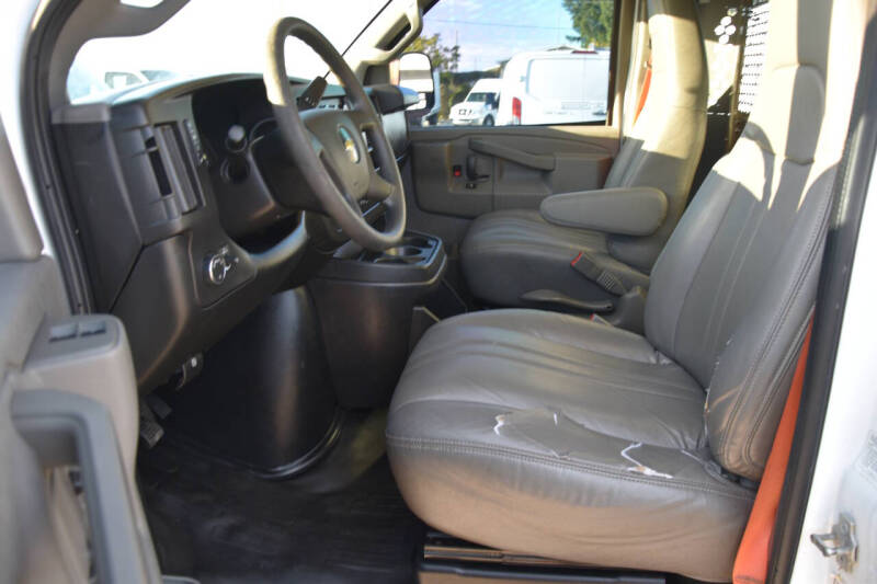 2017 Chevrolet Express 2500