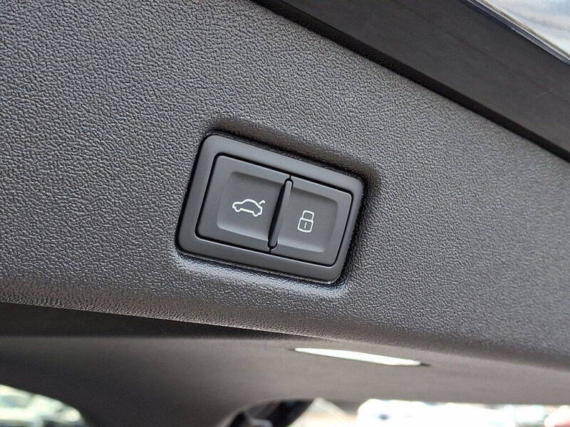 2025 Audi Q5 quattro Premium Plus TFSI