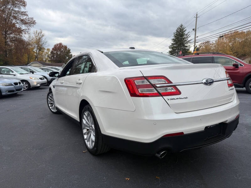 2016 Ford Taurus Limited