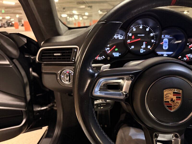 2017 Porsche 911 Carrera S