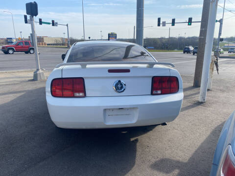 2006 Ford Mustang for sale at AA Auto Sales in Independence MO