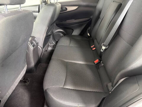 2017 Nissan Rogue Sport S