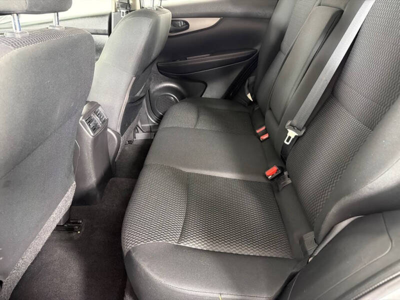 2017 Nissan Rogue Sport S