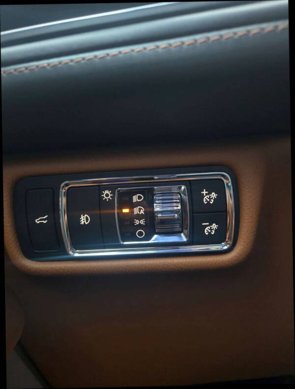 2020 Lincoln Aviator Black Label