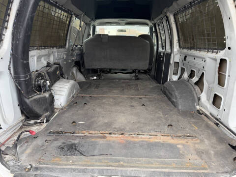 2010 Ford E-Series E-350 SD XLT