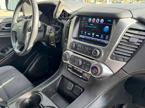 2018 Chevrolet Suburban LS