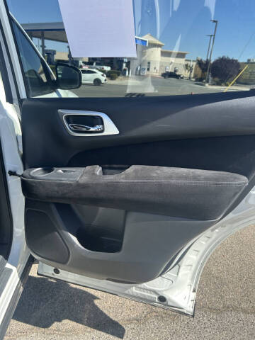 2016 Nissan Pathfinder