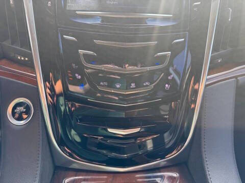 2017 Cadillac Escalade Luxury