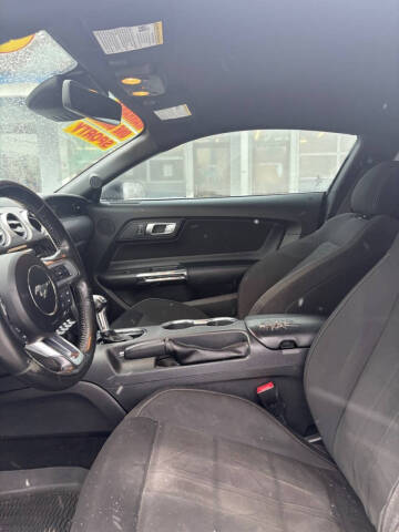 2020 Ford Mustang EcoBoost