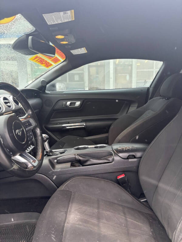 2020 Ford Mustang EcoBoost