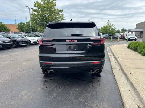 2024 GMC Acadia Elevation