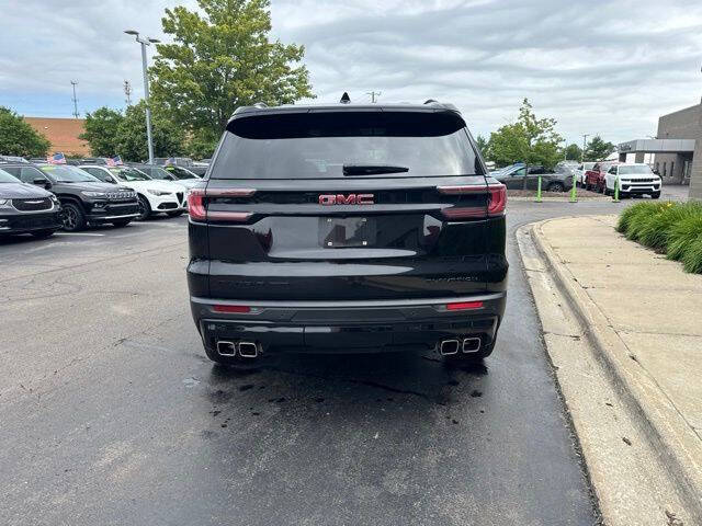 2024 GMC Acadia Elevation