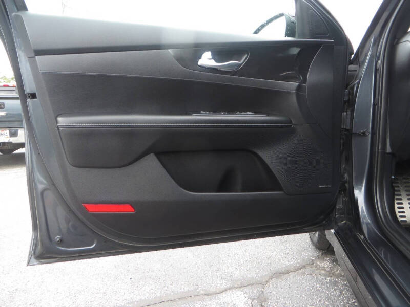 2021 Kia Forte GT Line