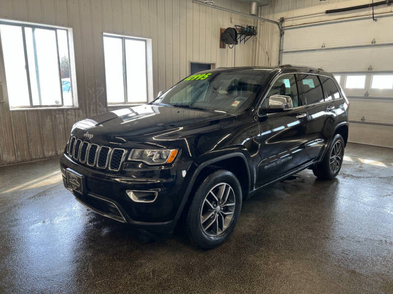 2017 Jeep Grand Cherokee for sale at Sand's Auto Sales in Cambridge MN
