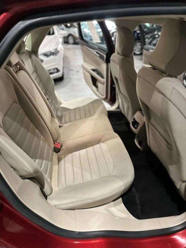 2018 Ford Fusion Hybrid SE