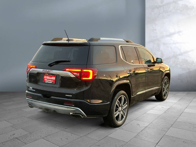 2018 GMC Acadia Denali