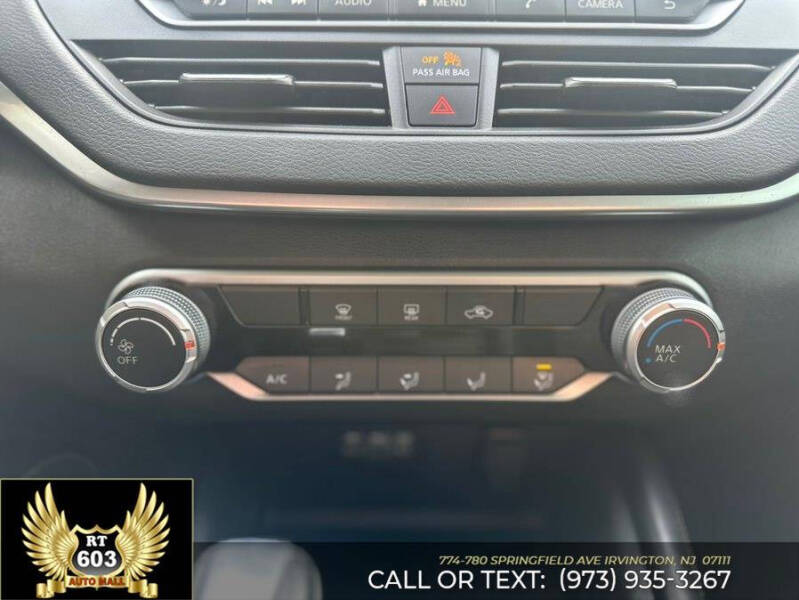 2022 Nissan Altima 2.5 SR