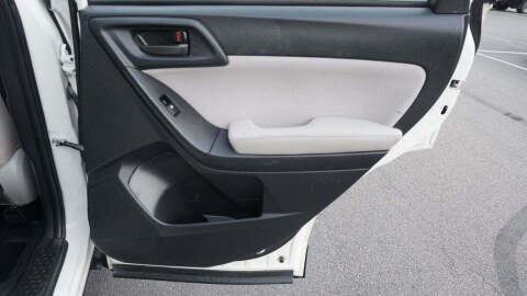 2015 Subaru Forester 2.5i