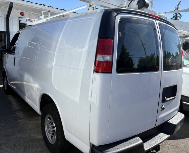 2016 Chevrolet Express 2500